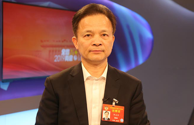全國政協(xié)委員、中國工程院副院長鐘志華：推進(jìn)工程教育改革與創(chuàng)新創(chuàng)業(yè)創(chuàng)造